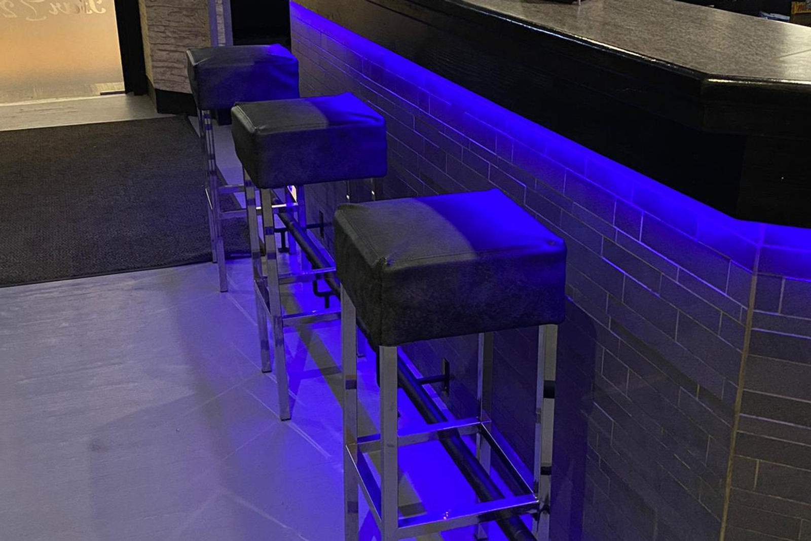 Bar Detail